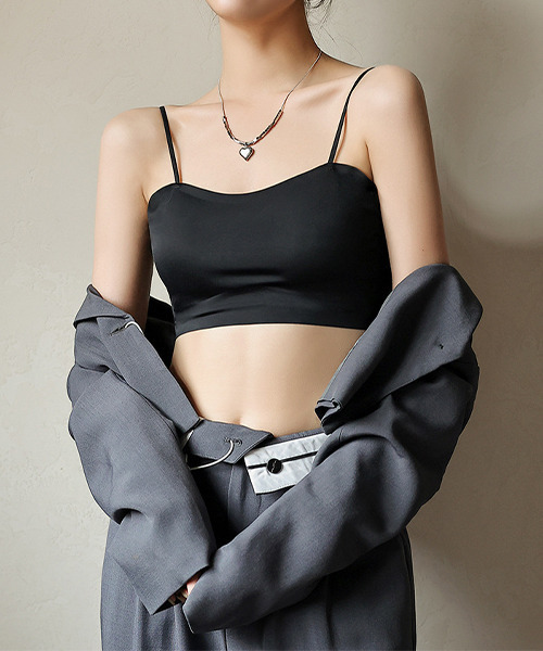 c.u.l（シーユーエル）の「ショート丈 カップ付きキャミソール culw220（キャミソール・レディース・ホワイト/ブラック/ライトイエロー・M/L/XL）」の7枚目の写真