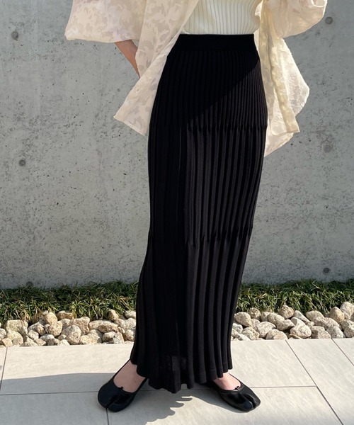 select MOCA by misato（セレクトモカバイミサト）の「2022 SS ランダムリブニットスカート（スカート・レディース・ブラック/ベージュ/アイボリー・FREE）」の7枚目の写真