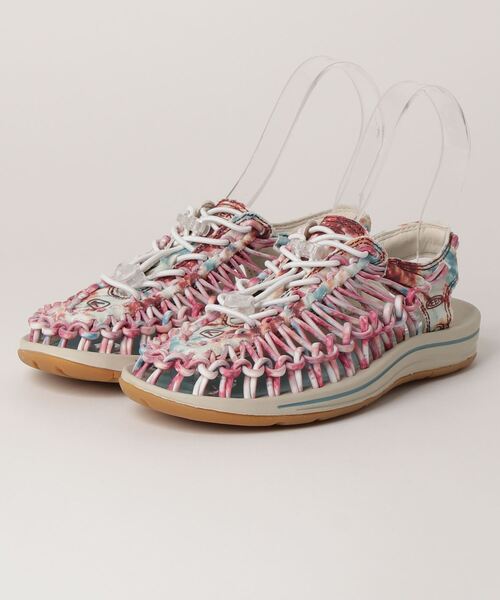 KEEN（キーン）の「UNEEK CANVAS / ユニーク キャンバス/ レディース スニーカー サンダル（サンダル・レディース・ピンク系・24cm/23cm/24.5cm/25cm/23.5cm/22.5cm/25.5cm）」の4枚目の写真