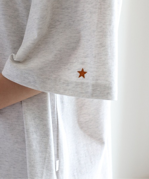 CONVERSE(コンバース)の「【CONVERSE】コンバースオールスター バックプリントビッグTee(Tシャツ/カットソー・レディース・ホワイト/ブラック/ベージュ/ホワイト系その他/ブラック系その他/ベージュ系その他・M)」の14枚目の写真