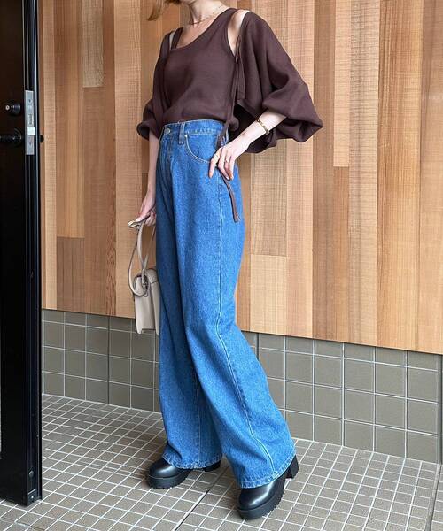 MAJESTIC LEGON(マジェスティックレゴン)の「デニムワイドパンツ(デニムパンツ・レディース・サックスブルー/ブルー・SMALL/MEDIUM)」の5枚目の写真