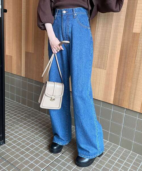 MAJESTIC LEGON(マジェスティックレゴン)の「デニムワイドパンツ(デニムパンツ・レディース・サックスブルー/ブルー・SMALL/MEDIUM)」の7枚目の写真