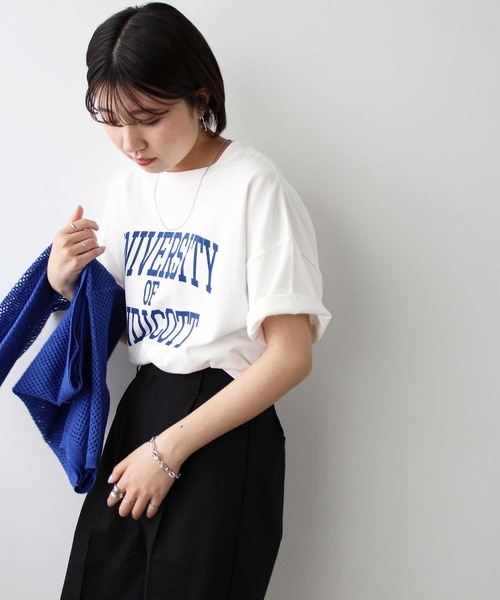 GeeRA(ジーラ)の「カレッジロゴ半袖Tシャツ(Tシャツ/カットソー・レディース・ホワイト×レッド/ホワイト×ブルー/ベージュ系その他・MEDIUM)」の19枚目の写真