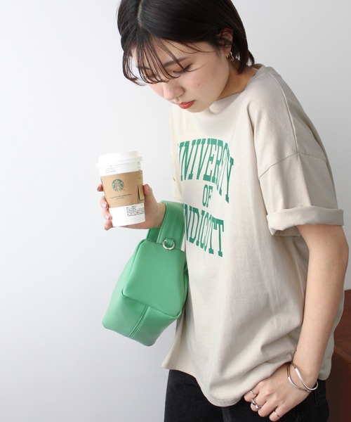 GeeRA(ジーラ)の「カレッジロゴ半袖Tシャツ(Tシャツ/カットソー・レディース・ホワイト×レッド/ホワイト×ブルー/ベージュ系その他・MEDIUM)」の12枚目の写真