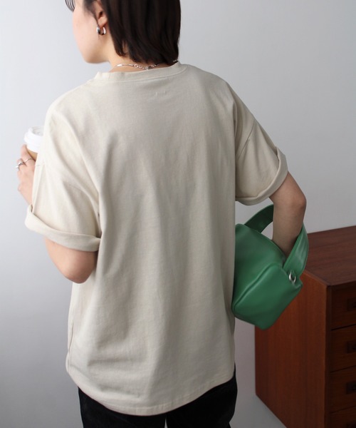 GeeRA(ジーラ)の「カレッジロゴ半袖Tシャツ(Tシャツ/カットソー・レディース・ホワイト×レッド/ホワイト×ブルー/ベージュ系その他・MEDIUM)」の7枚目の写真