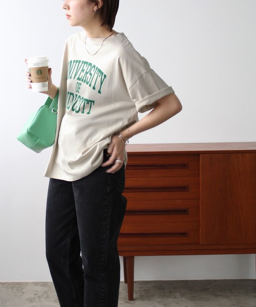 GeeRA(ジーラ)の「カレッジロゴ半袖Tシャツ(Tシャツ/カットソー・レディース・ホワイト×レッド/ホワイト×ブルー/ベージュ系その他・MEDIUM)」の20枚目の写真