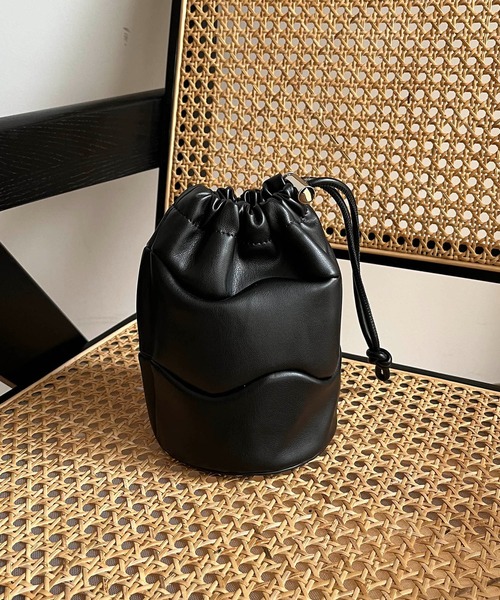 CAPRICIEUX LE'MAGE（カプリシューレマージュ）の「ウェービー巾着バッグ（ハンドバッグ・レディース・ホワイト/ブラック・FREE）」の9枚目の写真