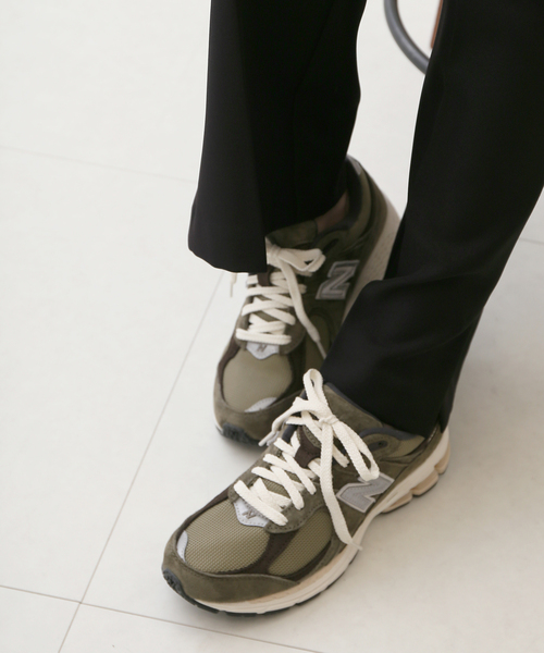 SLOBE IENA（スローブイエナ）の「【NEW BALANCE / ニューバランス】 M2002RHN（スニーカー・レディース・チャコールグレー・22.5cm/23cm/23.5cm/24cm/24.5cm）」の6枚目の写真