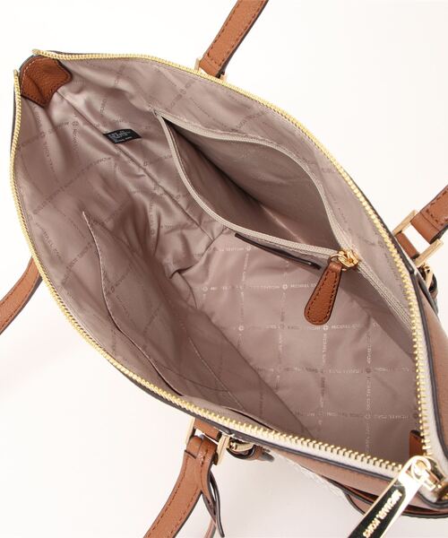 MICHAEL KORS（マイケルコース）の「CHARLOTTE トート ラージ（トートバッグ・レディース・ホワイト系・FREE）」の4枚目の写真