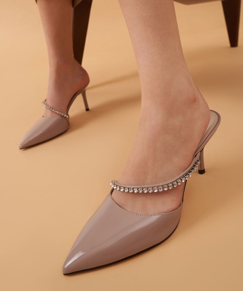 CHARLES & KEITH（チャールズ & キース）の「ジェムエンクラスト スティレットミュール（パンプス・レディース・ブラック/オフホワイト/ライトベージュ・22.5cm/23cm/23.5cm/24.5cm/25cm/25.5cm/22cm）」の14枚目の写真