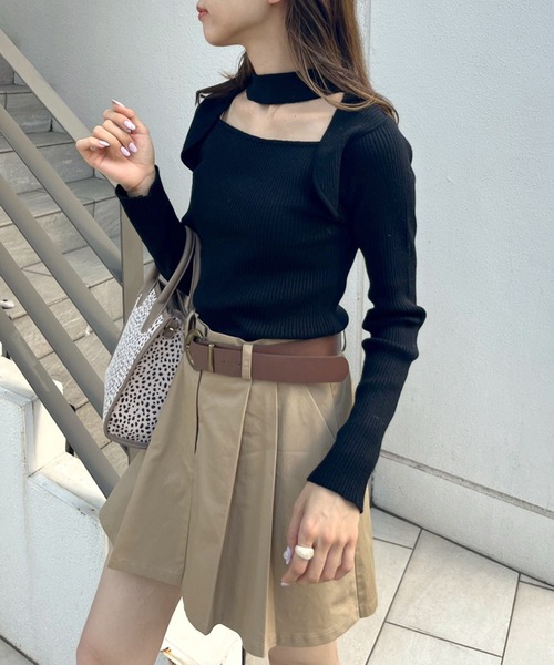 OLIVE des OLIVE（オリーブデオリーブ）の「チョーカーネックダブルフロントプルオーバ（ニット/セーター・レディース・オフホワイト/サックスブルー/グレー/ブラック・FREE）」の9枚目の写真