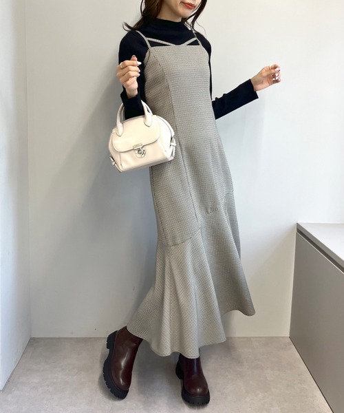 OLIVE des OLIVE（オリーブデオリーブ）の「チョーカーネックダブルフロントプルオーバ（ニット/セーター・レディース・オフホワイト/サックスブルー/グレー/ブラック・FREE）」の12枚目の写真