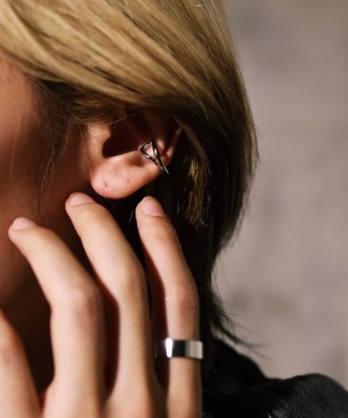 LHME(エルエイチエムイー)の「【WEB限定】”Atrium”ブランチダブルイヤーカフ/サージカルステンレス(金属アレルギー対応)【LHME / エルエイチエムイー】(イヤーカフ・レディース・シルバー/ゴールド・ONE SIZE)」の10枚目の写真