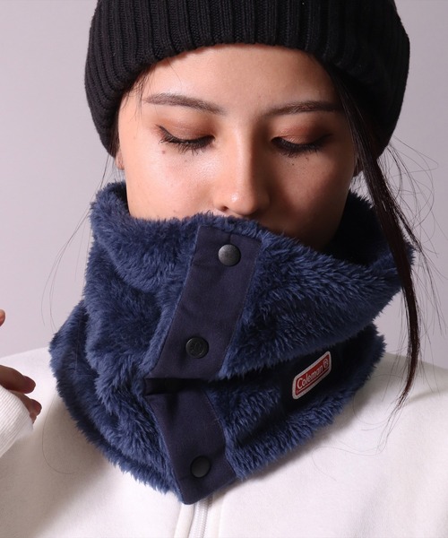 COLEMAN（コールマン）の「(LF)【Coleman】フロント ボタン ボア ネックウォーマー（ネックウォーマー/スヌード・レディース・ベージュ/カモフラージュ/ブラック/ネイビー/カーキ・ONE SIZE）」の9枚目の写真