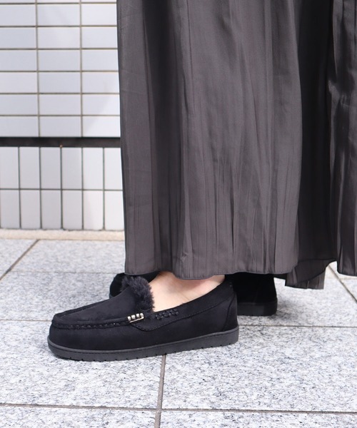 Isn't She?(イズントシー)の「フェイクムートンモカシン(モカシン/デッキシューズ・レディース・キャメル/ブラック/モカ・LL/S/L/M)」の8枚目の写真