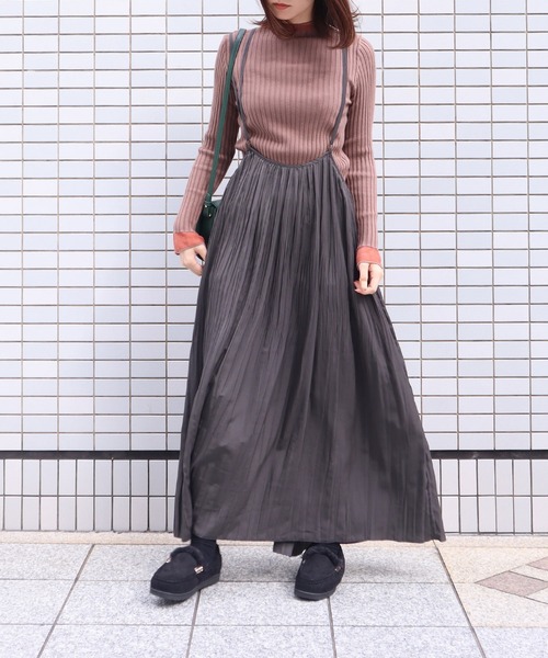 Isn't She?(イズントシー)の「フェイクムートンモカシン(モカシン/デッキシューズ・レディース・キャメル/ブラック/モカ・LL/S/L/M)」の9枚目の写真