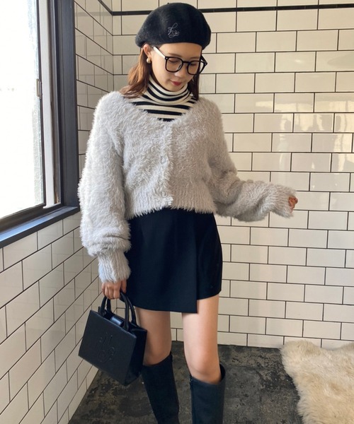 one after another NICE CLAUP（ワンアフターアナザーナイスクラップ）の「あざと可愛い。ふわふわショートフェザーカーディガン（カーディガン/ボレロ・レディース・グレー/ベージュ/ピンク/アイボリー・FREE）」の9枚目の写真
