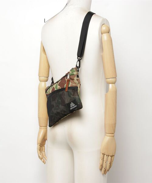 【セール】CLASSIC SACOCHE M / クラシックサコッシュM / ロッキースポットカモ（ショルダーバッグ）｜GREGORY（グレゴリー）