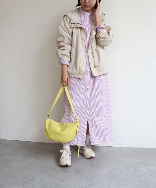 T・S・L（ティーエスエル）の「ハーフムーンショルダーバッグ（ショルダーバッグ・レディース・チャコールグレー/レモンイエロー/アイボリー/グリーン・FREE）」の22枚目の写真