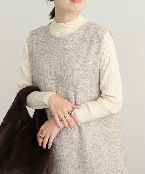 URBAN RESEARCH DOORS(アーバンリサーチドアーズ)の「ウール混ブークレカットジャンパースカート(ワンピース・レディース・ブラック/グレー/ライトベージュ・MEDIUM)」の4枚目の写真