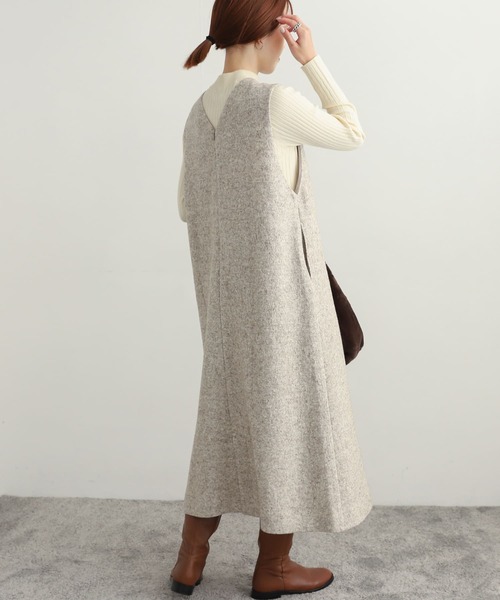 URBAN RESEARCH DOORS(アーバンリサーチドアーズ)の「ウール混ブークレカットジャンパースカート(ワンピース・レディース・ブラック/グレー/ライトベージュ・MEDIUM)」の13枚目の写真