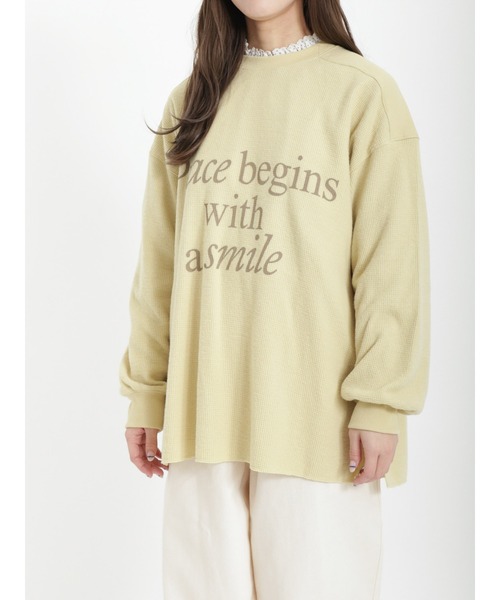 Samansa Mos2(サマンサ モスモス)の「布帛貼りワッフルロゴTシャツ(Tシャツ/カットソー・レディース・ベージュ/イエロー/チャコール・フリ-)」の12枚目の写真