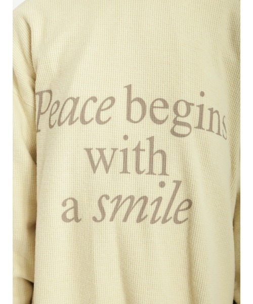 Samansa Mos2(サマンサ モスモス)の「布帛貼りワッフルロゴTシャツ(Tシャツ/カットソー・レディース・ベージュ/イエロー/チャコール・フリ-)」の11枚目の写真