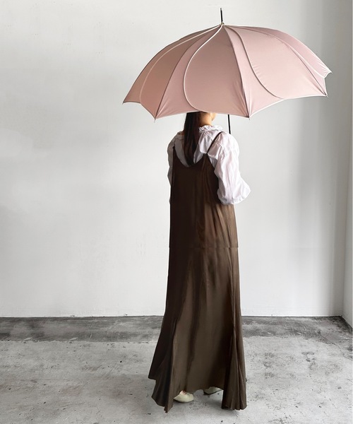 COMMON WARE(コモンウェアー)の「NT : フレラ傘 晴雨兼用花びら傘 UV 60cm(長傘・レディース・ライトパープル/バイオレット/ピンクベージュ・FREE)」の17枚目の写真