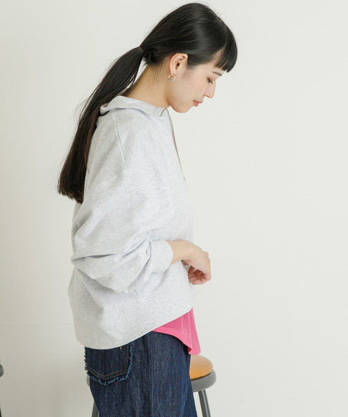 UR Lab.（アーバンリサーチラボ）の「スタンドジップ裏毛プルオーバー（Tシャツ/カットソー・レディース・ベージュ系その他/ネイビー/グレー系その他・FREE）」の12枚目の写真