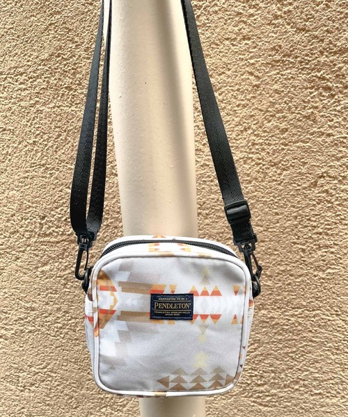 PENDLETON(ペンドルトン)の「∴【 PENDLETON / ペンドルトン 】キューブミニショルダーバッグ CUBE MINI SHOULDERBAG(ショルダーバッグ・レディース・ラベンダー/オフホワイト/ブラック・FREE)」の2枚目の写真