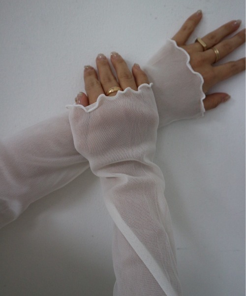 TRUNC（トランクエイティーエイト）の「Sheer Highneck Pullover（Tシャツ/カットソー・レディース・アイボリー/ブラック・FREE）」の3枚目の写真