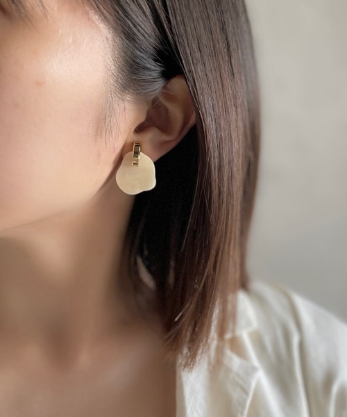 KuKuLu TOKYO】メタル × カラー ニュアンス クロス ピアス（ニッケル