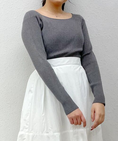 kivi(キヴィ)の「スクエアネックボーダーニット(ニット/セーター・レディース・チャコールグレー/ブラック系その他3/ライトブルー/ライトグレー・FREE)」の4枚目の写真