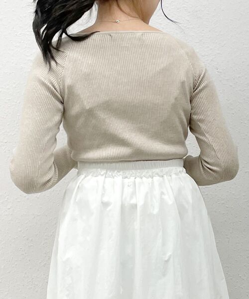 kivi(キヴィ)の「スクエアネックボーダーニット(ニット/セーター・レディース・チャコールグレー/ブラック系その他3/ライトブルー/ライトグレー・FREE)」の11枚目の写真