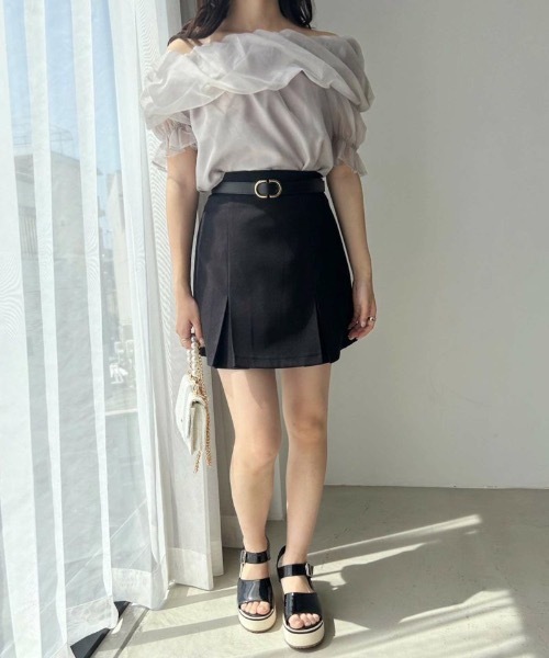 ベルト付きボックスプリーツミニスカート（スカート）｜one after