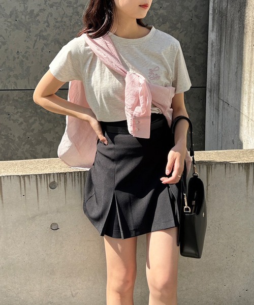 one after another NICE CLAUP（ワンアフターアナザーナイスクラップ）の「ベルト付きボックスプリーツミニスカート（スカート・レディース・ネイビー/ベージュ/ブラック/ブラック系その他・FREE）」の7枚目の写真