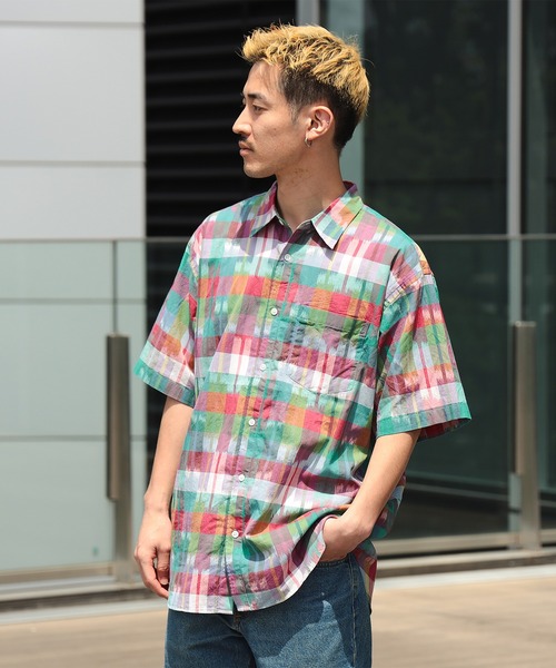 BEAMS（ビームス）の「BEAMS / 刷毛目 チェックシャツ（シャツ/ブラウス・メンズ・その他/ネイビー・M/L/XL/S）」の2枚目の写真