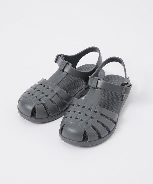 igor（イゴール）の「igor CLASICA イゴール クラシカ サンダル（サンダル・キッズ・グレー/ライトブルー/ブラック/ライトグレー/ピンク/レッド/ブラウン/カーキ/キャメル/レモンイエロー/ネイビー/ホワイト/ベビーピンク・15cm/14cm/16.5cm/12.5cm/18cm/14.5㎝/17cm/13cm/16cm/12cm）」の5枚目の写真