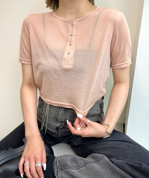 WHO'S WHO gallery(フーズフーギャラリー)の「シアーヘンリーTEE(Tシャツ/カットソー・レディース・ホワイト/ピンク/ブラック・FREE)」の10枚目の写真