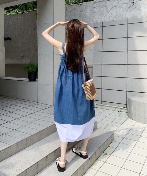LOPASS(ロパス)の「バイカラー切り替えデニムキャミワンピース(ワンピース・レディース・ブルー・M/L)」の7枚目の写真