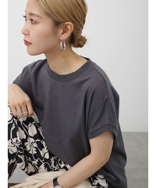 Samansa Mos2 blue（サマンサモスモスブルー）の「フレンチスリーブTシャツ（Tシャツ/カットソー・レディース・チャコールグレー/オフホワイト/パープル・F）」の5枚目の写真