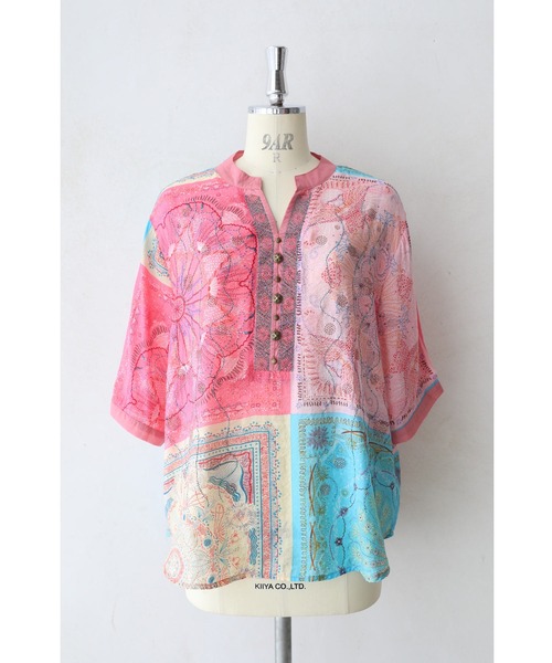 cawaii(カワイイ)の「ビジューがキラキラ輝くエスニック調シアーブラウストップス(シャツ/ブラウス・レディース・ピンク・FREE)」の4枚目の写真