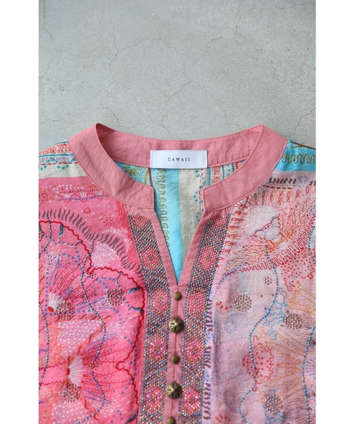 cawaii(カワイイ)の「ビジューがキラキラ輝くエスニック調シアーブラウストップス(シャツ/ブラウス・レディース・ピンク・FREE)」の19枚目の写真