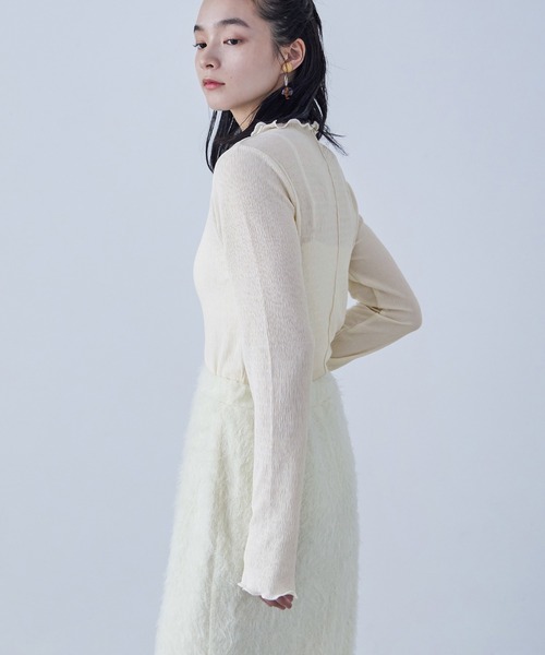 Fashion Letter(ファッションレター)の「指穴付き プチハイネック 長袖カットソー(Tシャツ/カットソー・レディース・グレイッシュベージュ/アイボリー/ブルー/ブラック・M)」の8枚目の写真