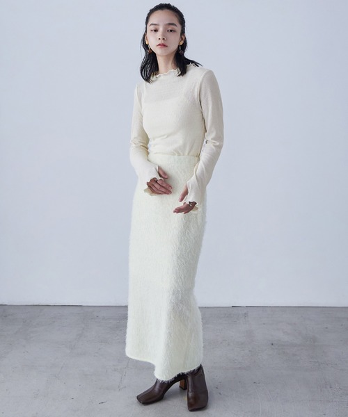 Fashion Letter(ファッションレター)の「指穴付き プチハイネック 長袖カットソー(Tシャツ/カットソー・レディース・グレイッシュベージュ/アイボリー/ブルー/ブラック・M)」の9枚目の写真