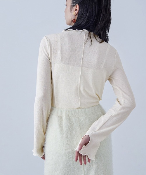 Fashion Letter(ファッションレター)の「指穴付き プチハイネック 長袖カットソー(Tシャツ/カットソー・レディース・グレイッシュベージュ/アイボリー/ブルー/ブラック・M)」の10枚目の写真