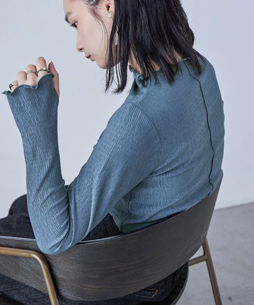 Fashion Letter(ファッションレター)の「指穴付き プチハイネック 長袖カットソー(Tシャツ/カットソー・レディース・グレイッシュベージュ/アイボリー/ブルー/ブラック・M)」の20枚目の写真