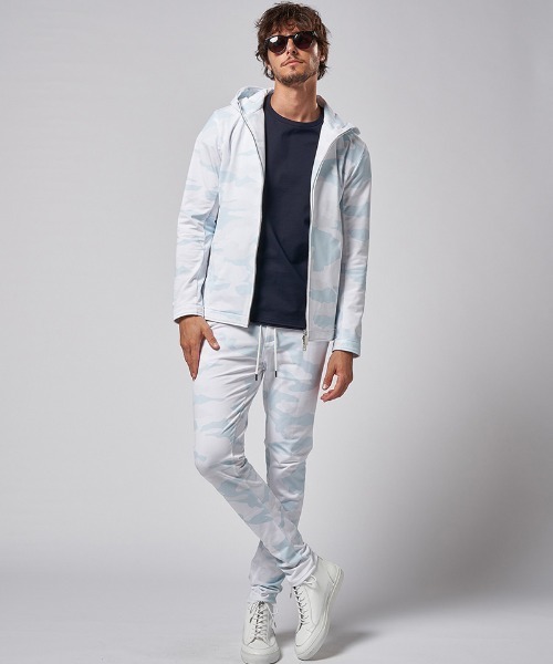 wjk（ダヴルジェイケイ）の「mpa3299- high neck zip-up parka