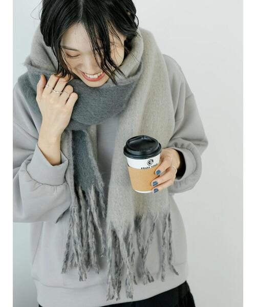 Samansa Mos2 blue（サマンサモスモスブルー）の「【Rina×blue】バイカラーストール（ストール/ショール・レディース・チャコールグレー/ブラウン/カーキ・F）」の8枚目の写真