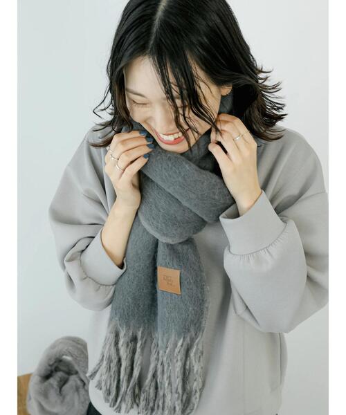 Samansa Mos2 blue（サマンサモスモスブルー）の「【Rina×blue】バイカラーストール（ストール/ショール・レディース・チャコールグレー/ブラウン/カーキ・F）」の10枚目の写真